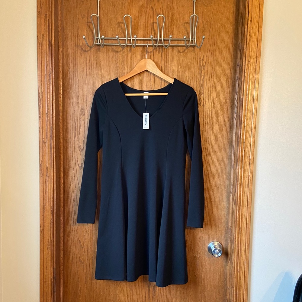 Black long sleeve Old Navy dress size small
